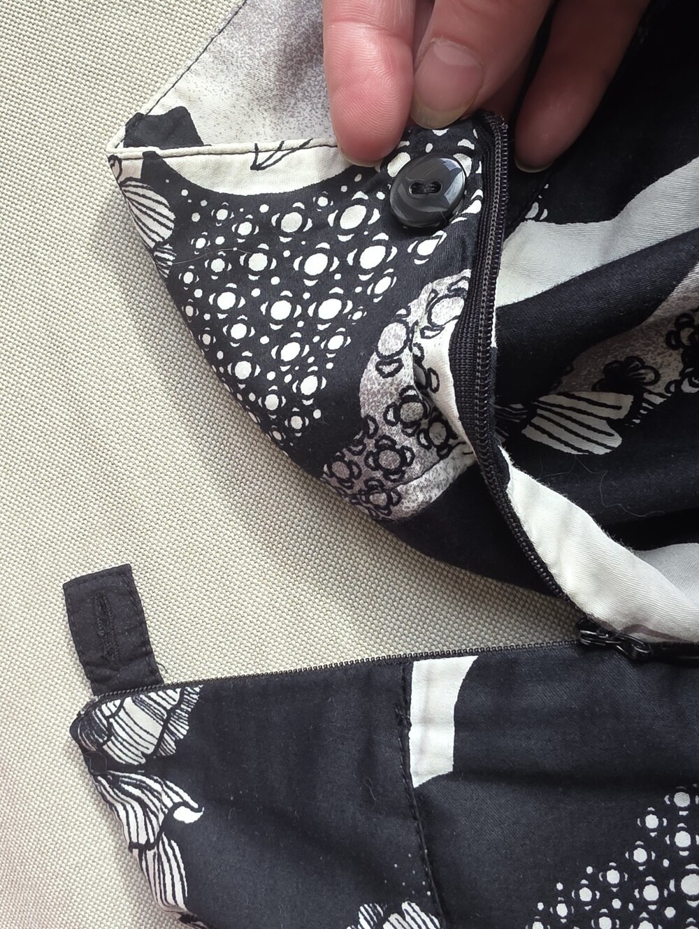 Mexx Black & White Graphic Floral Mini Skirt - Picture 4 of 5